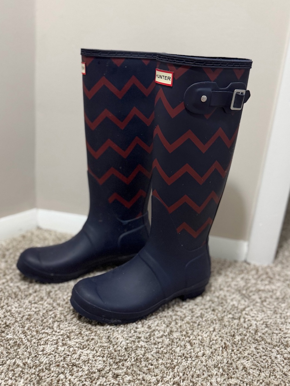 Hunter Women’s Navy Chevron Rain Boots